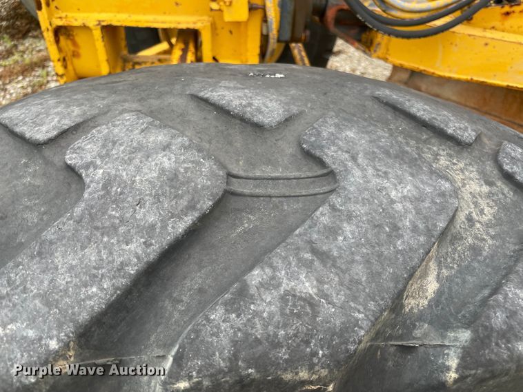 image for item MR9290 1977 Caterpillar 12G  motor grader