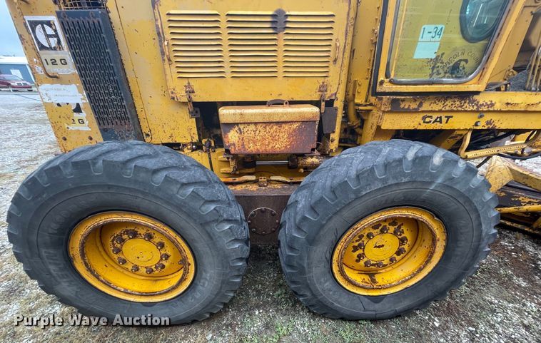image for item MR9290 1977 Caterpillar 12G  motor grader