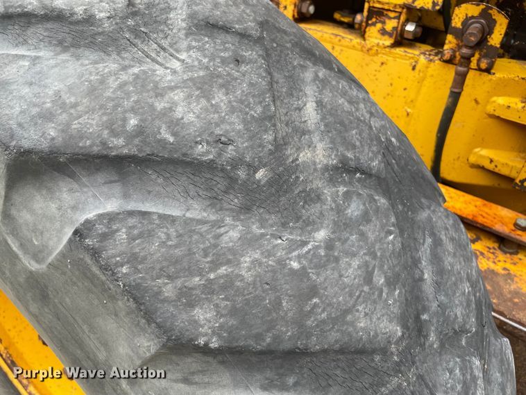 image for item MR9290 1977 Caterpillar 12G  motor grader