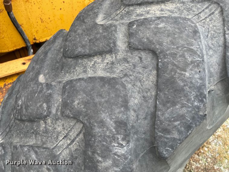 image for item MR9290 1977 Caterpillar 12G  motor grader