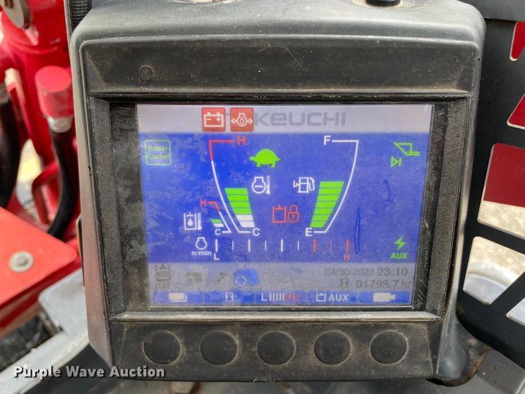 image for item MR9295 2017 Takeuchi TL10V2  tracked skid steer loader