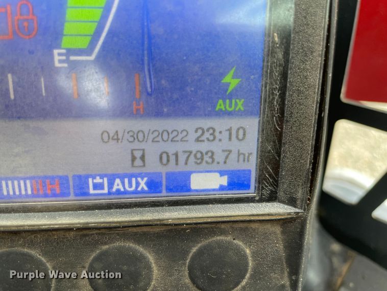 image for item MR9295 2017 Takeuchi TL10V2  tracked skid steer loader