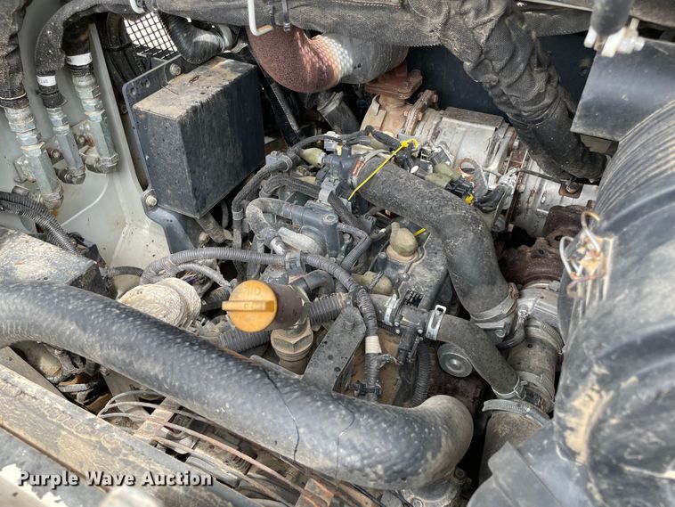 image for item MR9295 2017 Takeuchi TL10V2  tracked skid steer loader