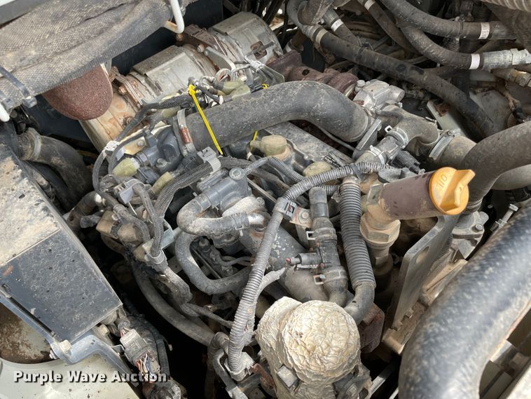 image for item MR9295 2017 Takeuchi TL10V2  tracked skid steer loader