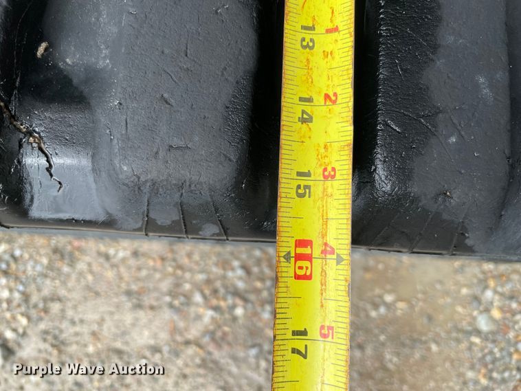 image for item MR9295 2017 Takeuchi TL10V2  tracked skid steer loader