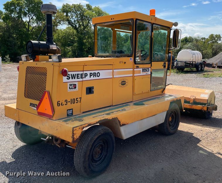 image for item MR9296 2007 Rosco Sweep Pro 4830  broom