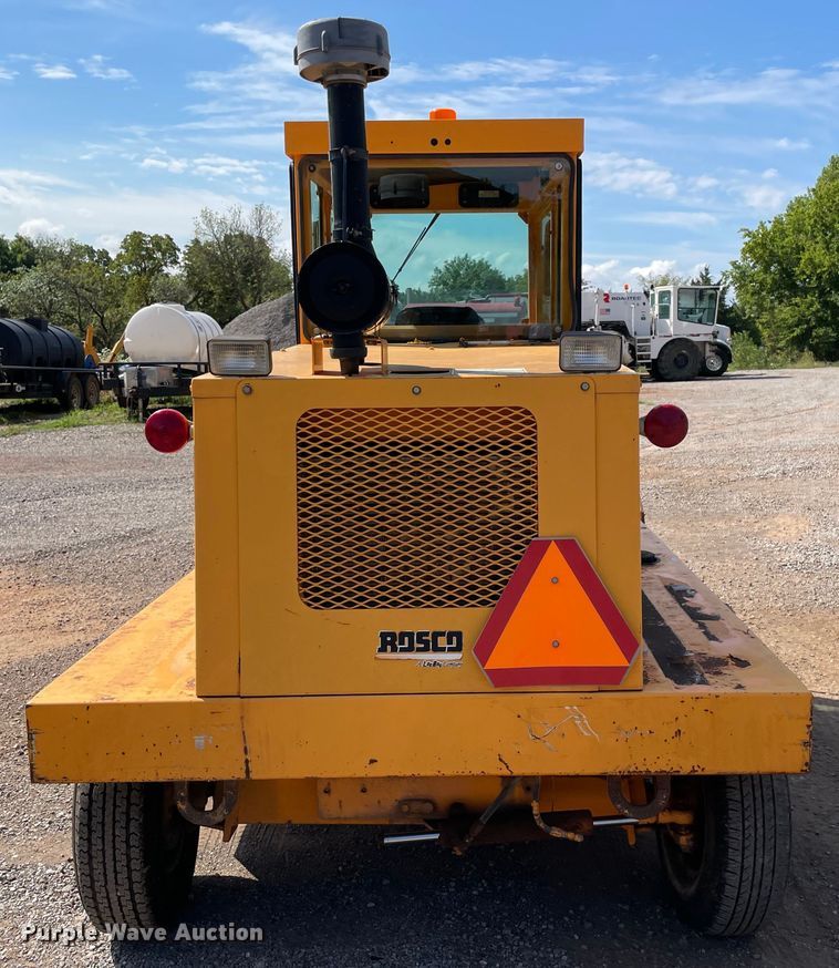 image for item MR9296 2007 Rosco Sweep Pro 4830  broom