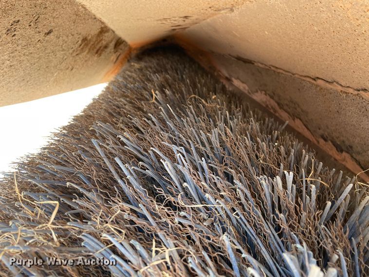 image for item MR9296 2007 Rosco Sweep Pro 4830  broom