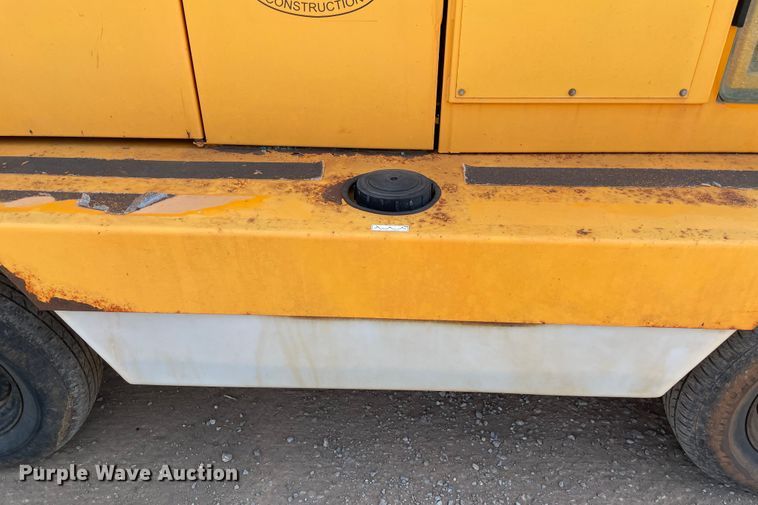 image for item MR9296 2007 Rosco Sweep Pro 4830  broom