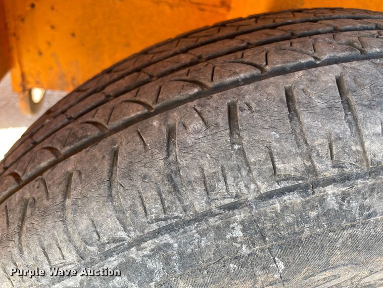 image for item MR9296 2007 Rosco Sweep Pro 4830  broom