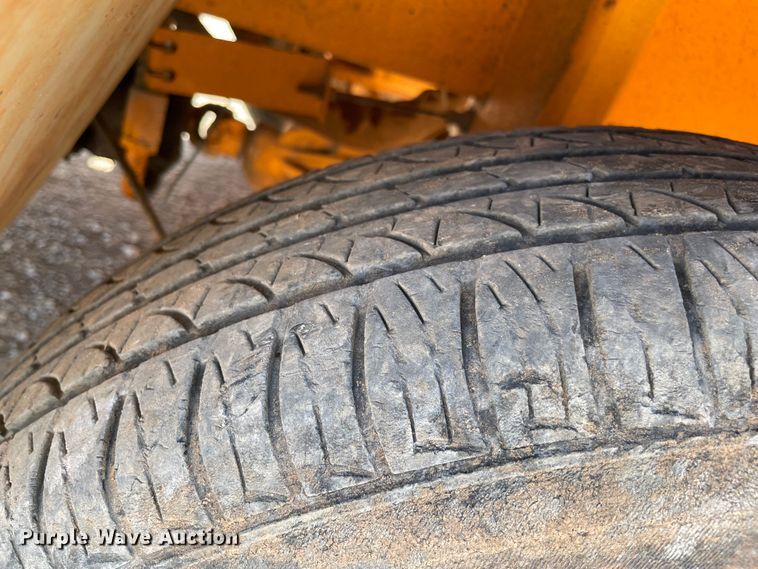 image for item MR9296 2007 Rosco Sweep Pro 4830  broom