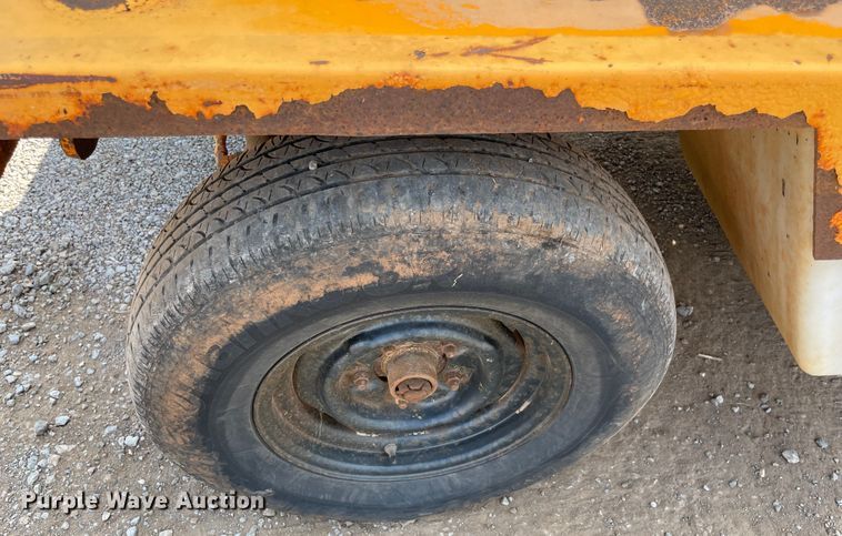 image for item MR9296 2007 Rosco Sweep Pro 4830  broom