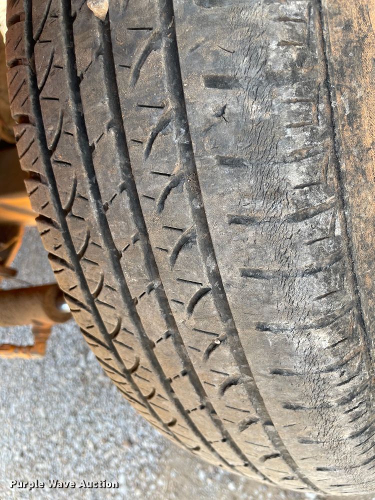 image for item MR9296 2007 Rosco Sweep Pro 4830  broom