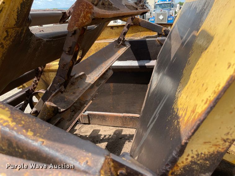 image for item MR9321 1978 Caterpillar 613B  elevating scraper