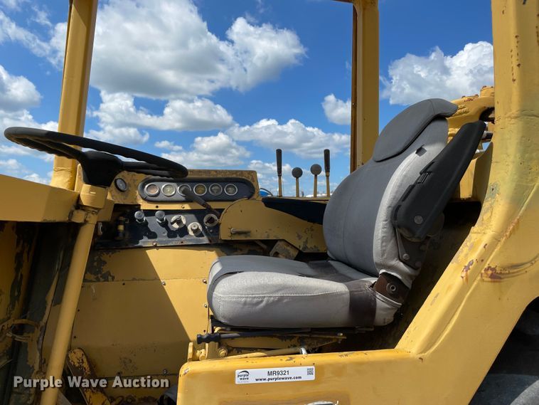 image for item MR9321 1978 Caterpillar 613B  elevating scraper