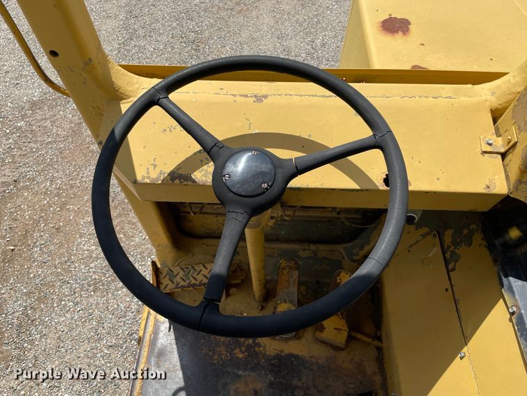 image for item MR9321 1978 Caterpillar 613B  elevating scraper