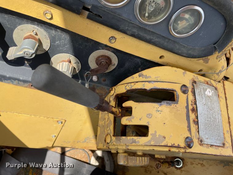 image for item MR9321 1978 Caterpillar 613B  elevating scraper