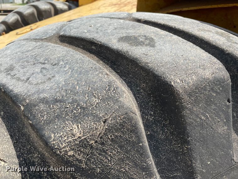 image for item MR9321 1978 Caterpillar 613B  elevating scraper