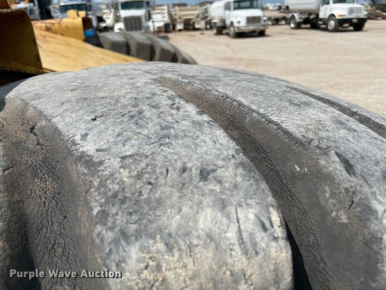 image for item MR9321 1978 Caterpillar 613B  elevating scraper