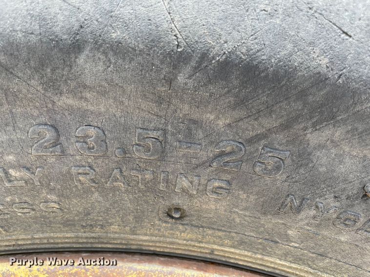 image for item MR9321 1978 Caterpillar 613B  elevating scraper