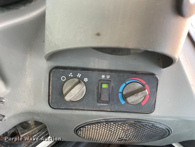 image for item MR9322 2013 Bobcat S590  skid steer loader