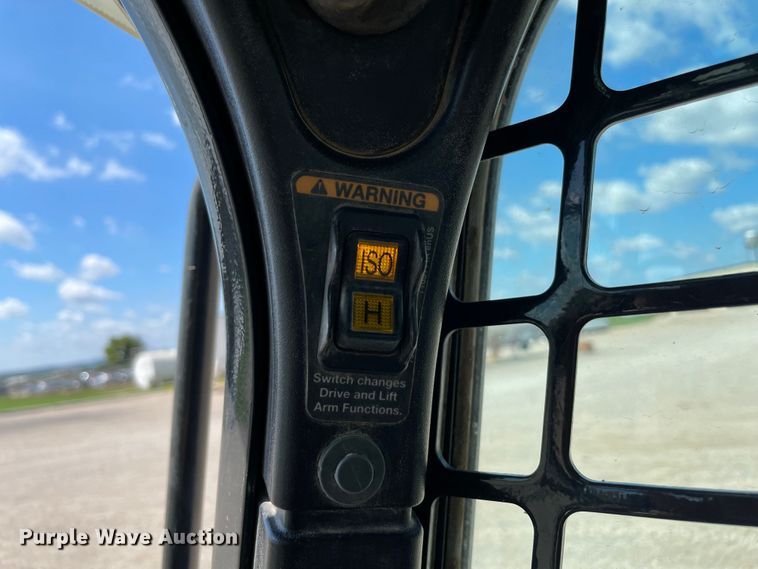 image for item MR9322 2013 Bobcat S590  skid steer loader