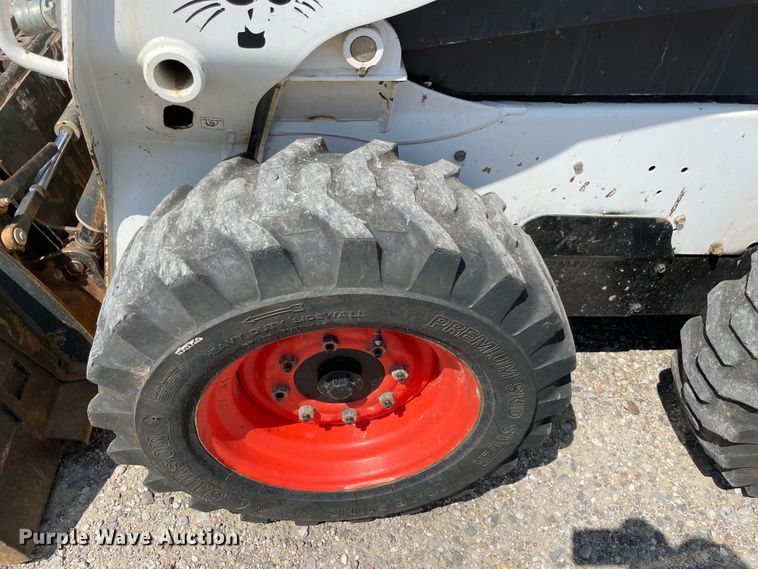 image for item MR9322 2013 Bobcat S590  skid steer loader
