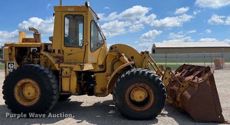 image for item MR9324 1972 Caterpillar 950  wheel loader