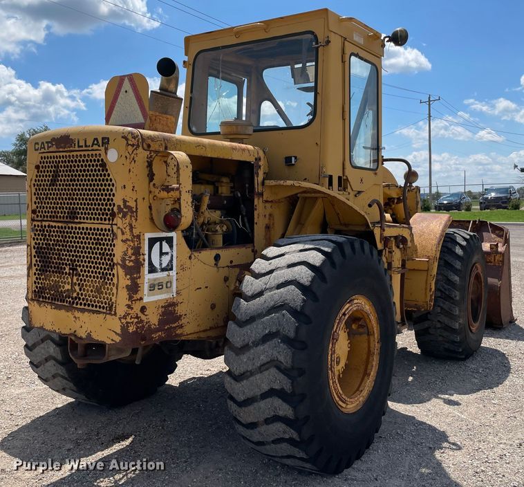 image for item MR9324 1972 Caterpillar 950  wheel loader
