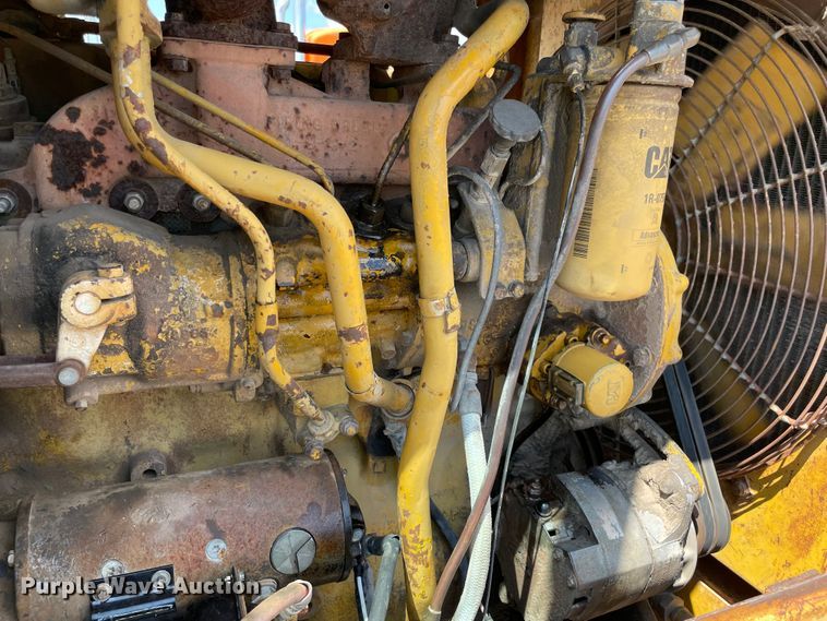 image for item MR9324 1972 Caterpillar 950  wheel loader