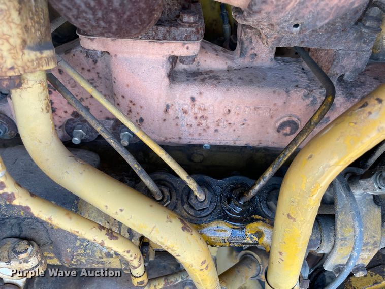 image for item MR9324 1972 Caterpillar 950  wheel loader