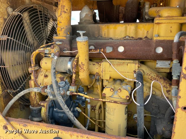 image for item MR9324 1972 Caterpillar 950  wheel loader