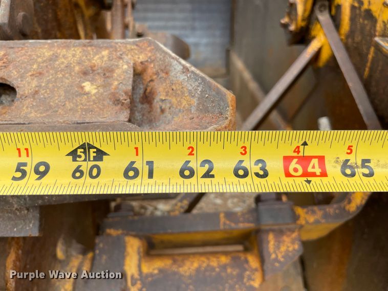 image for item MR9325 1977 Caterpillar 613B  elevating scraper