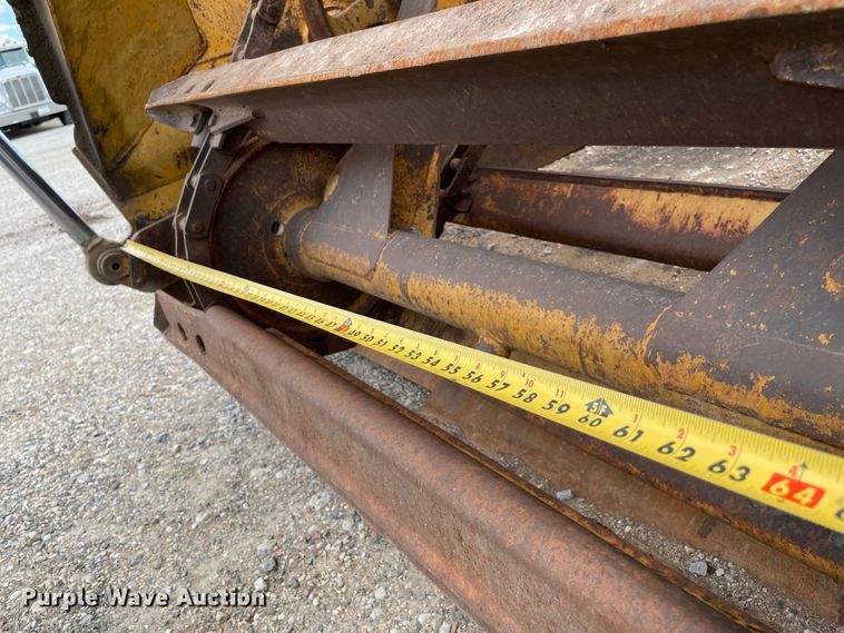 image for item MR9325 1977 Caterpillar 613B  elevating scraper