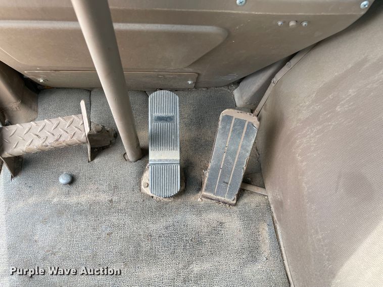 image for item MR9325 1977 Caterpillar 613B  elevating scraper