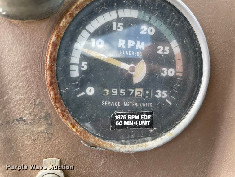 image for item MR9325 1977 Caterpillar 613B  elevating scraper