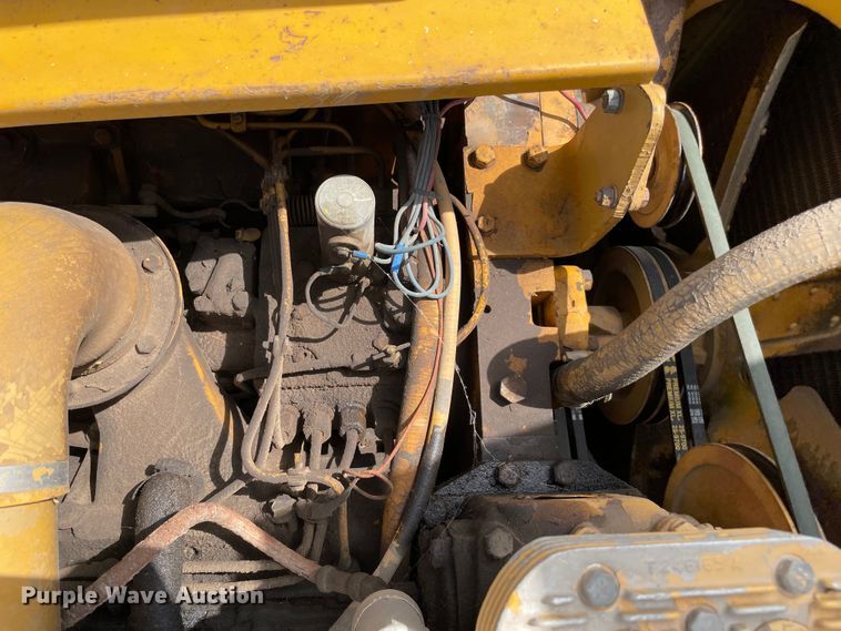 image for item MR9325 1977 Caterpillar 613B  elevating scraper