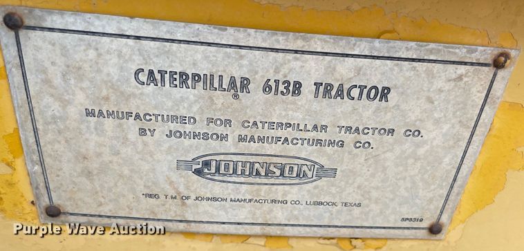 image for item MR9325 1977 Caterpillar 613B  elevating scraper