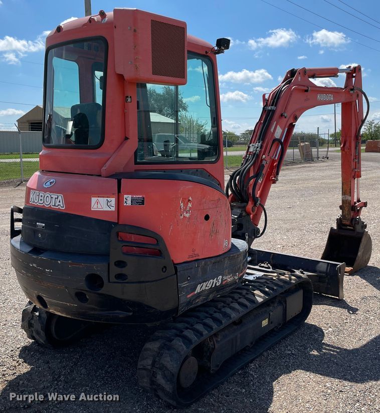 image for item MR9326 2013 Kubota KX91-3 Super Series 2  mini excavator