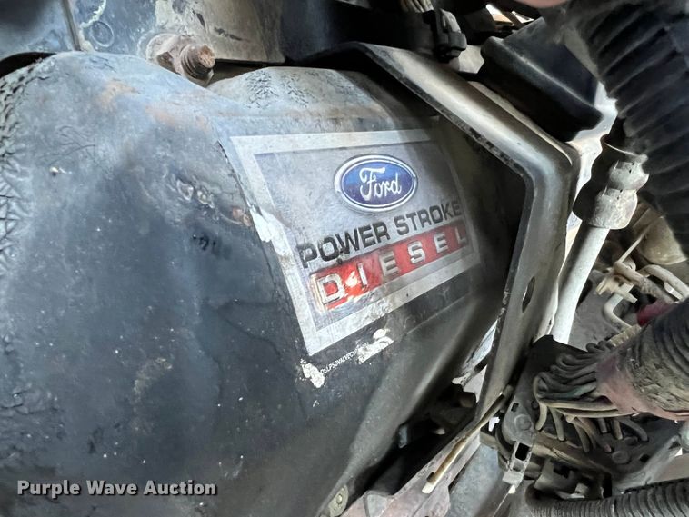 image for item MR9824 2000 Ford F750 Super Duty XL  dump truck