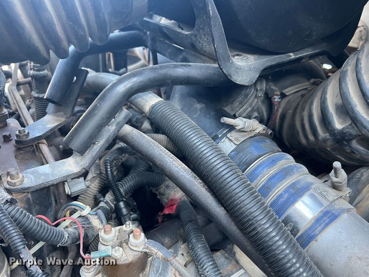 image for item MR9824 2000 Ford F750 Super Duty XL  dump truck