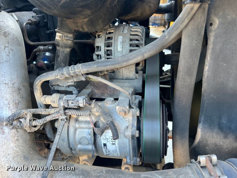 image for item MR9824 2000 Ford F750 Super Duty XL  dump truck