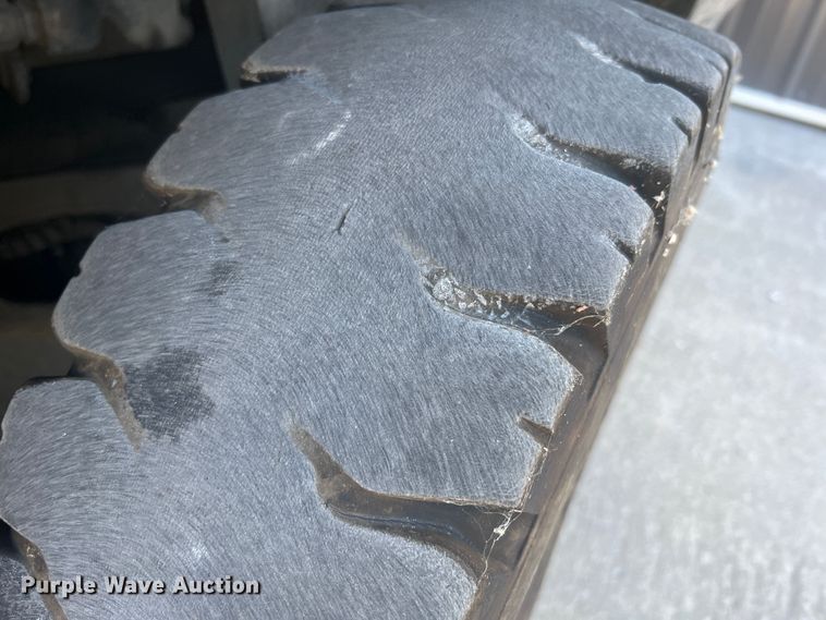 image for item MR9829 Hyster H89XM  forklift