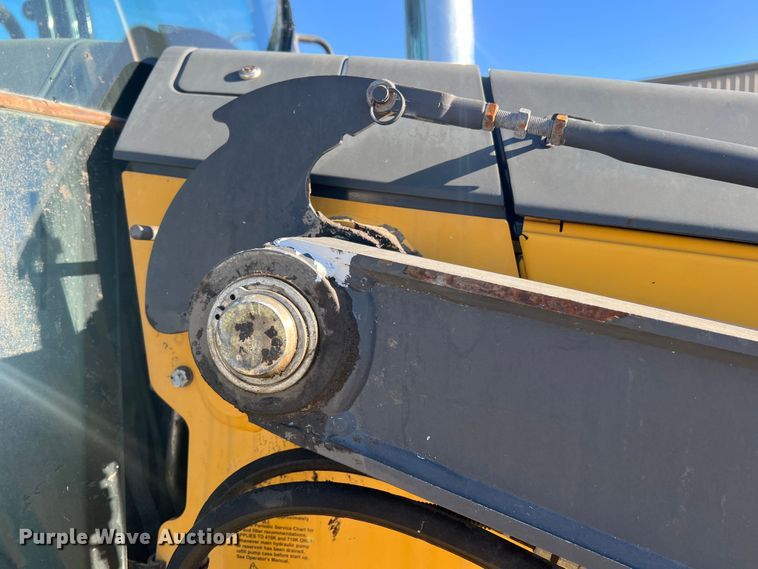 image for item MR9844 2014 John Deere 310SK  backhoe