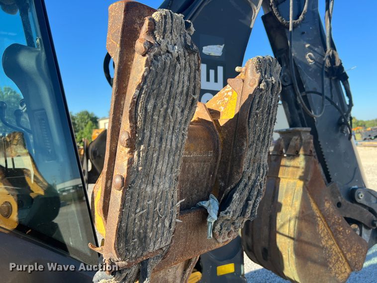 image for item MR9844 2014 John Deere 310SK  backhoe