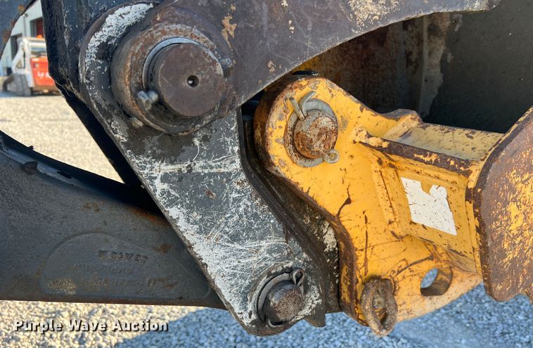 image for item MR9844 2014 John Deere 310SK  backhoe