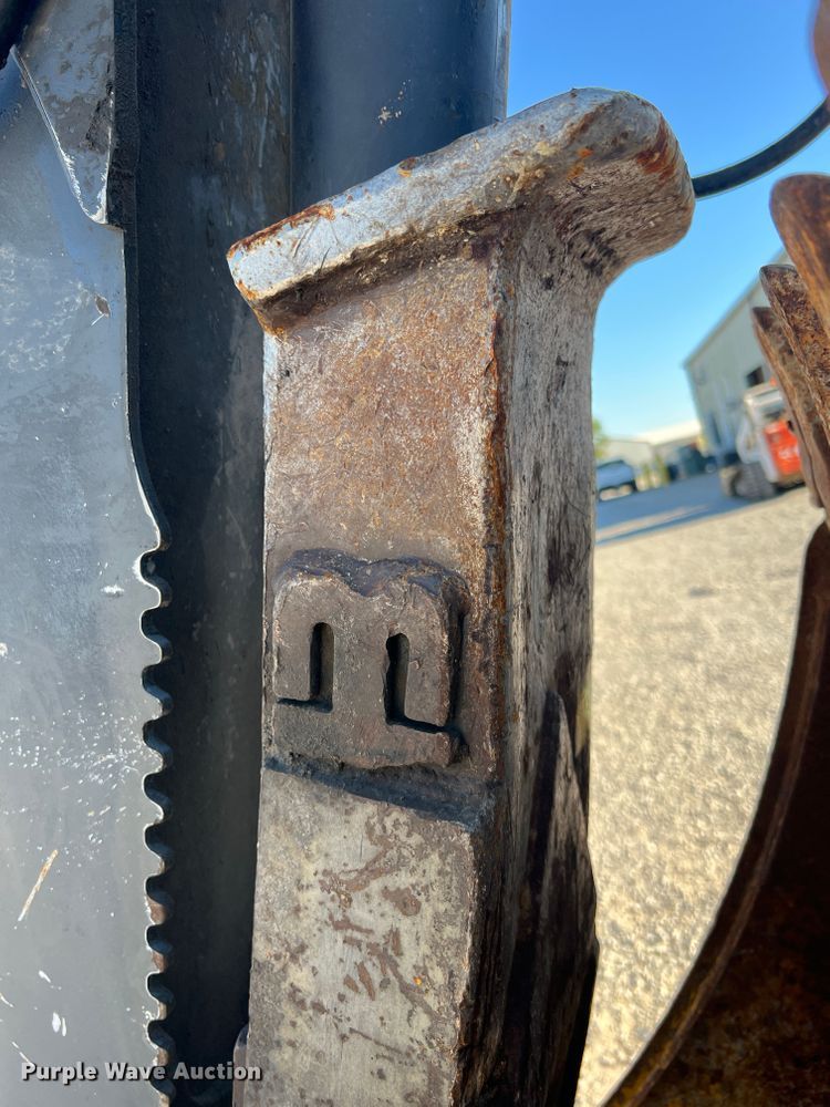 image for item MR9844 2014 John Deere 310SK  backhoe