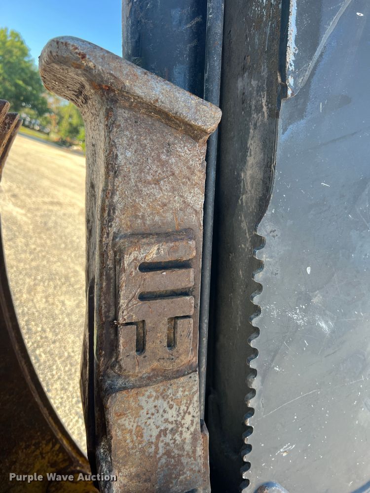 image for item MR9844 2014 John Deere 310SK  backhoe