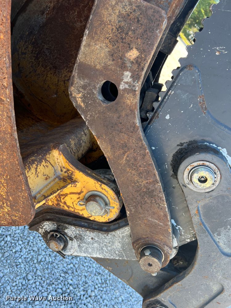 image for item MR9844 2014 John Deere 310SK  backhoe