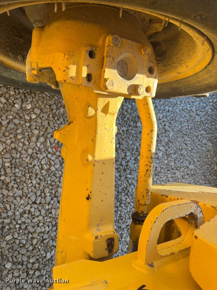 image for item MR9844 2014 John Deere 310SK  backhoe